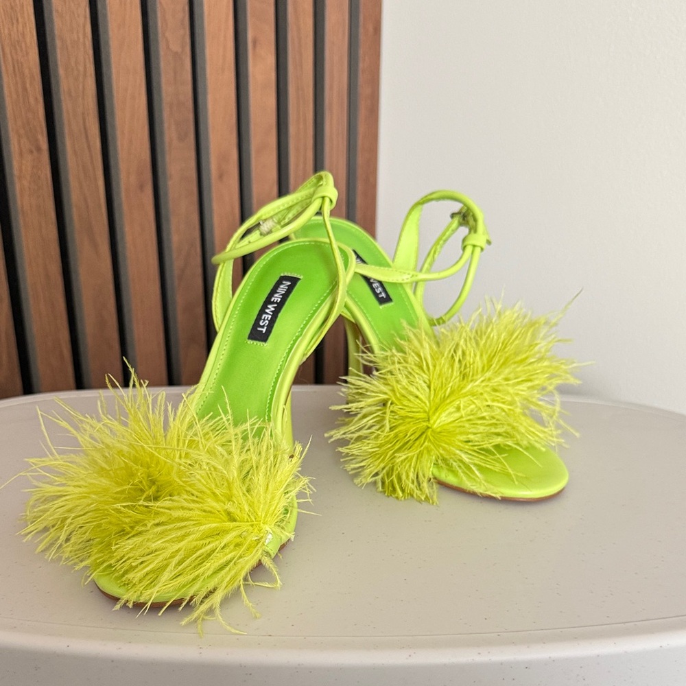 Nine West MILANO Neon Green Feathered Heels